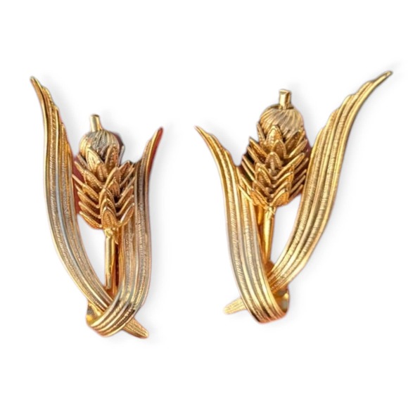 Vintage Jewelry - Vintage 1980s Prairie Wheat Articulated Goldtone Clip Earrings